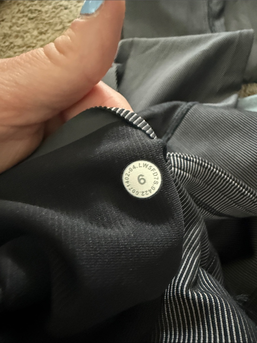 ✨📣LULULEMON ATHLETA 4 PIECE LOT📣✨ - Picture 4 of 9